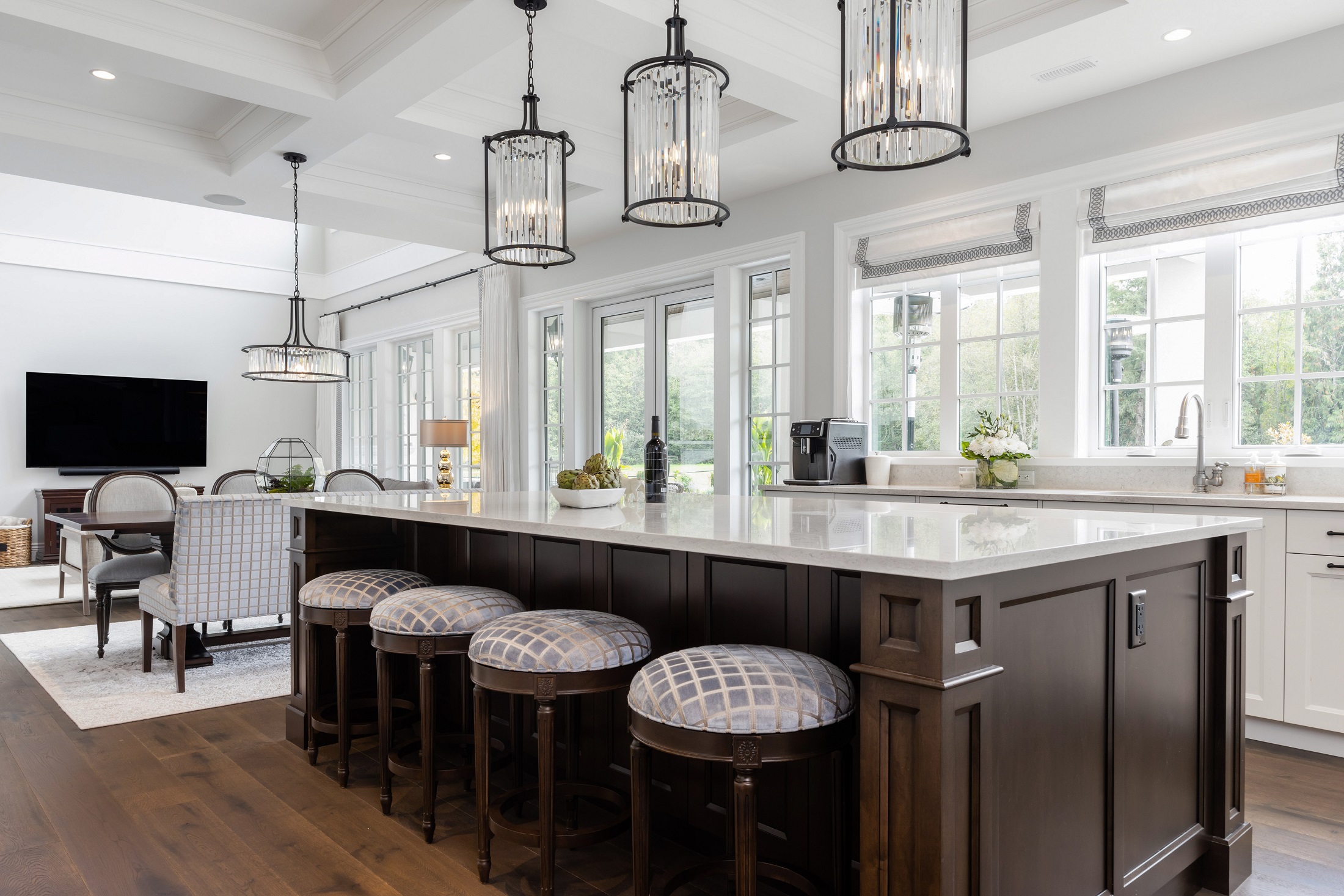 Are Vinyl Windows Better than Fibreglass, Wood, or Aluminum?